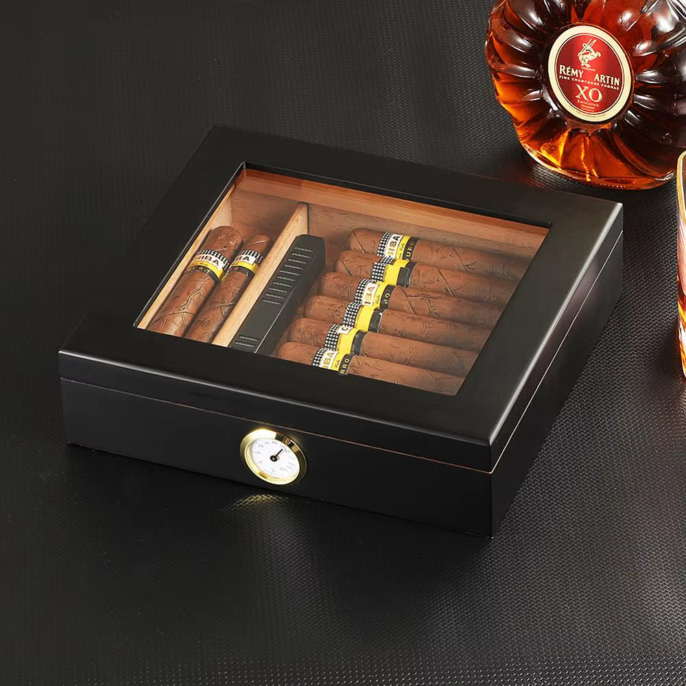 Gizmo - Cedar Wood Cigar Humidor Box